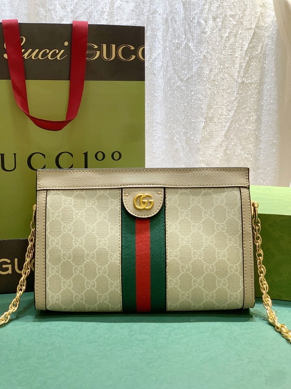 Gucci Handbags 957